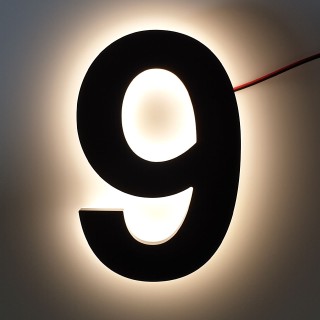 Mat zwart huisnummer met verlichting 20 cm hoog - Nummer 9