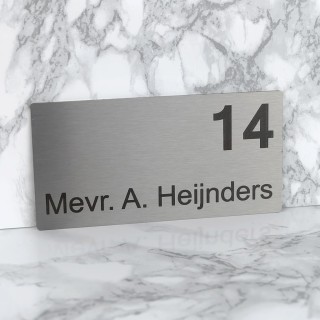 Zelfklevend RVS Naambordje met gravering 12 x 6 cm